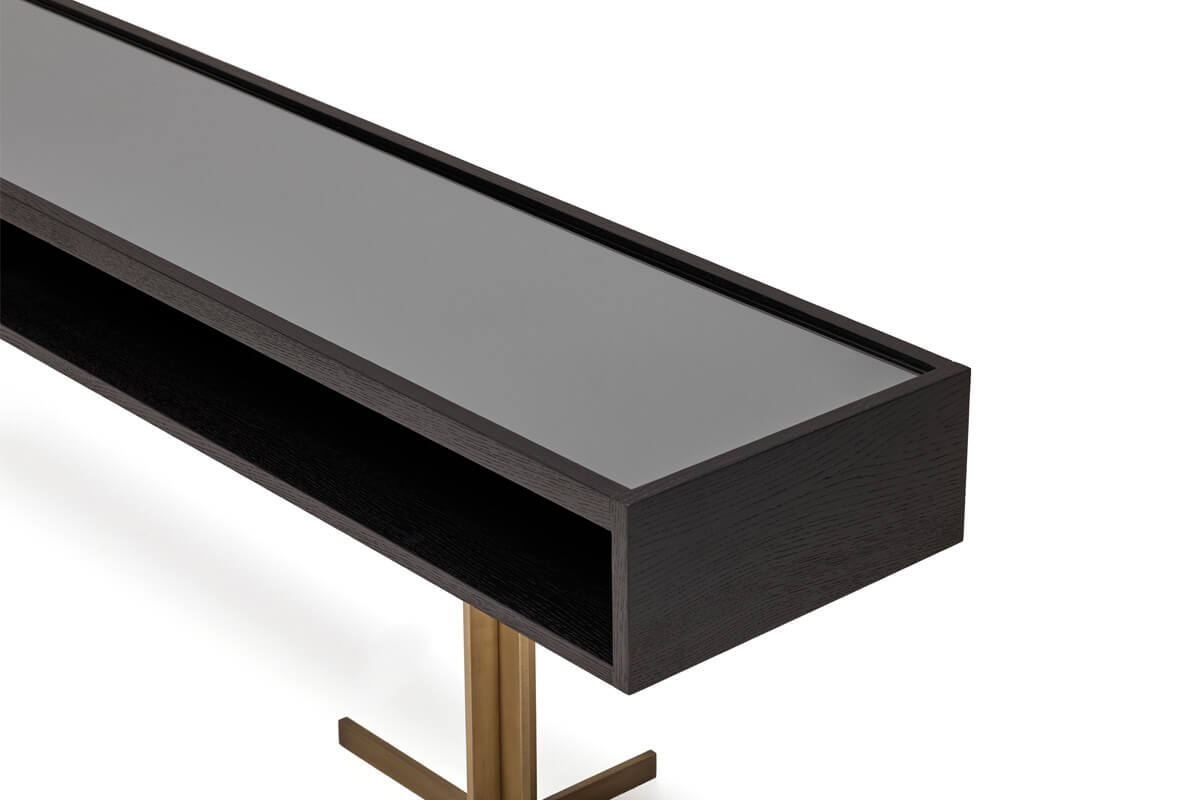 Pebble Dresser